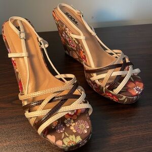 SODA high heel wedge sandals size 9